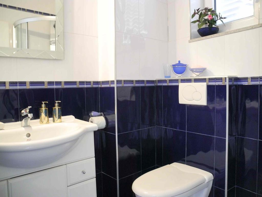 Apartments Antonela Jezera Εξωτερικό φωτογραφία