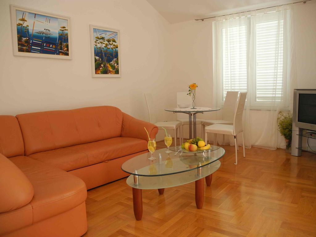 Apartments Antonela Jezera Εξωτερικό φωτογραφία