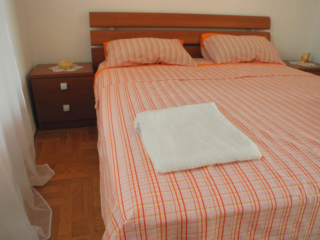 Apartments Antonela Jezera Εξωτερικό φωτογραφία